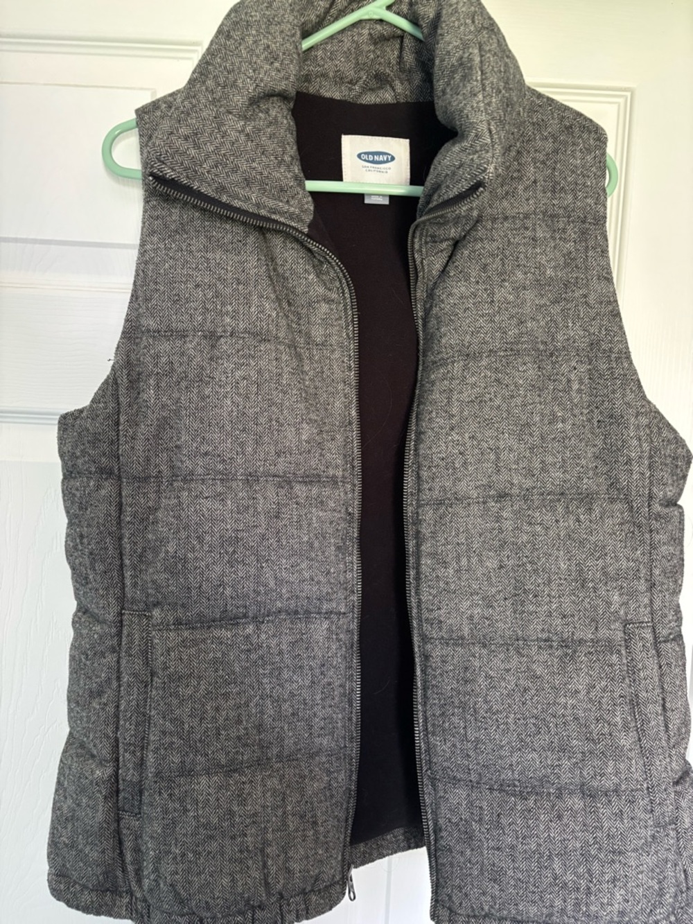 Old Navy Black and Gray Herringbone Jacket Body
